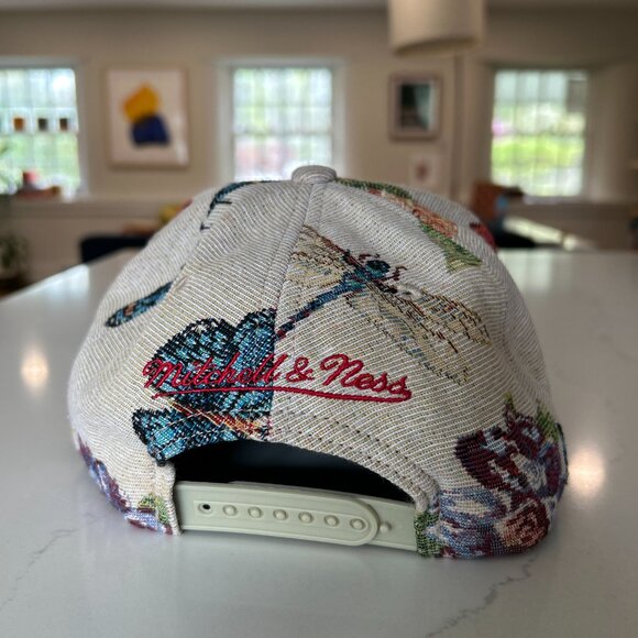 Mitchell & Ness Embroidered 76ers HWC Baseball Hat - Picture 3 of 4